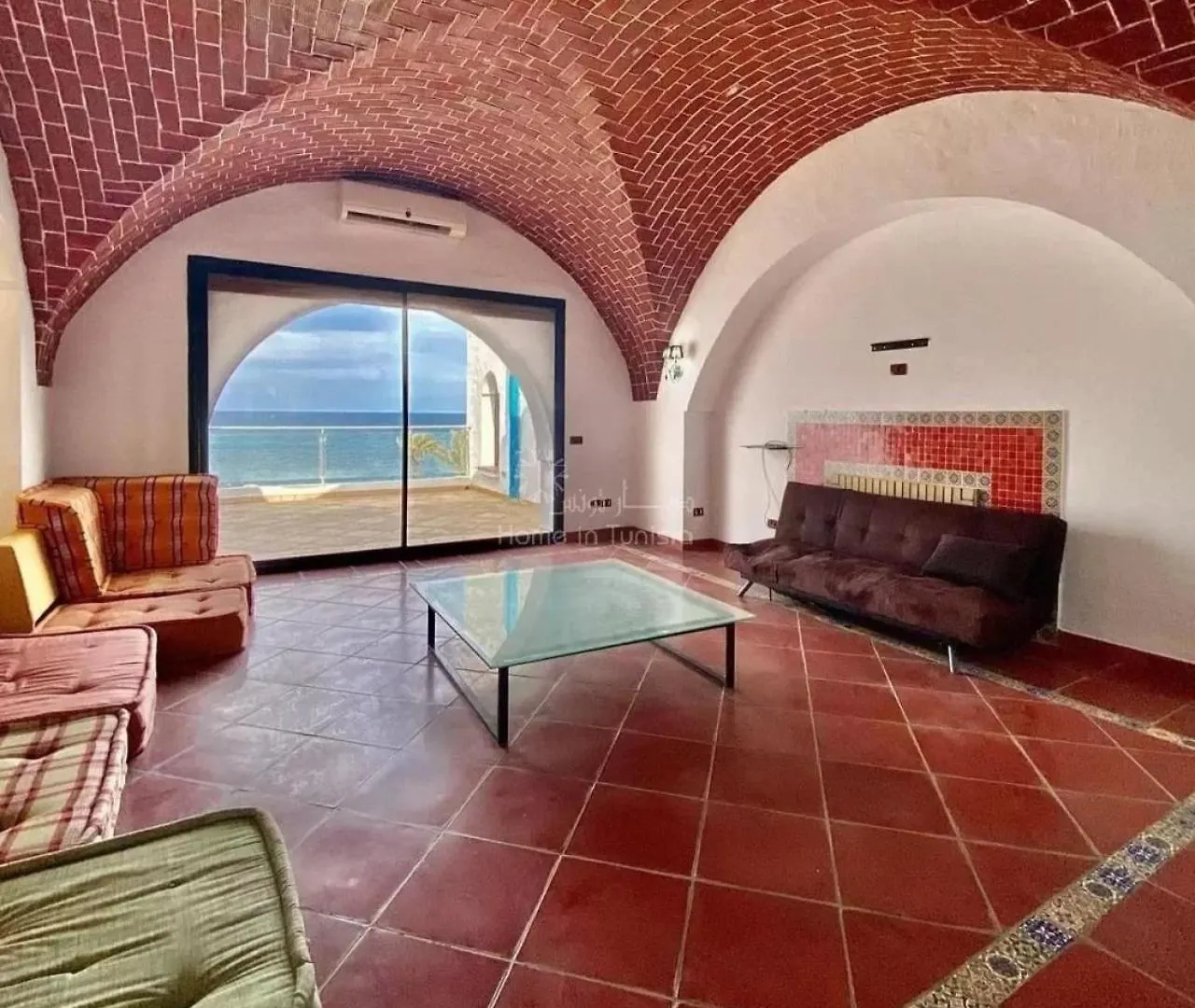 Sublime Villa Pieds Dans L Eau A Hergla Kasnadar